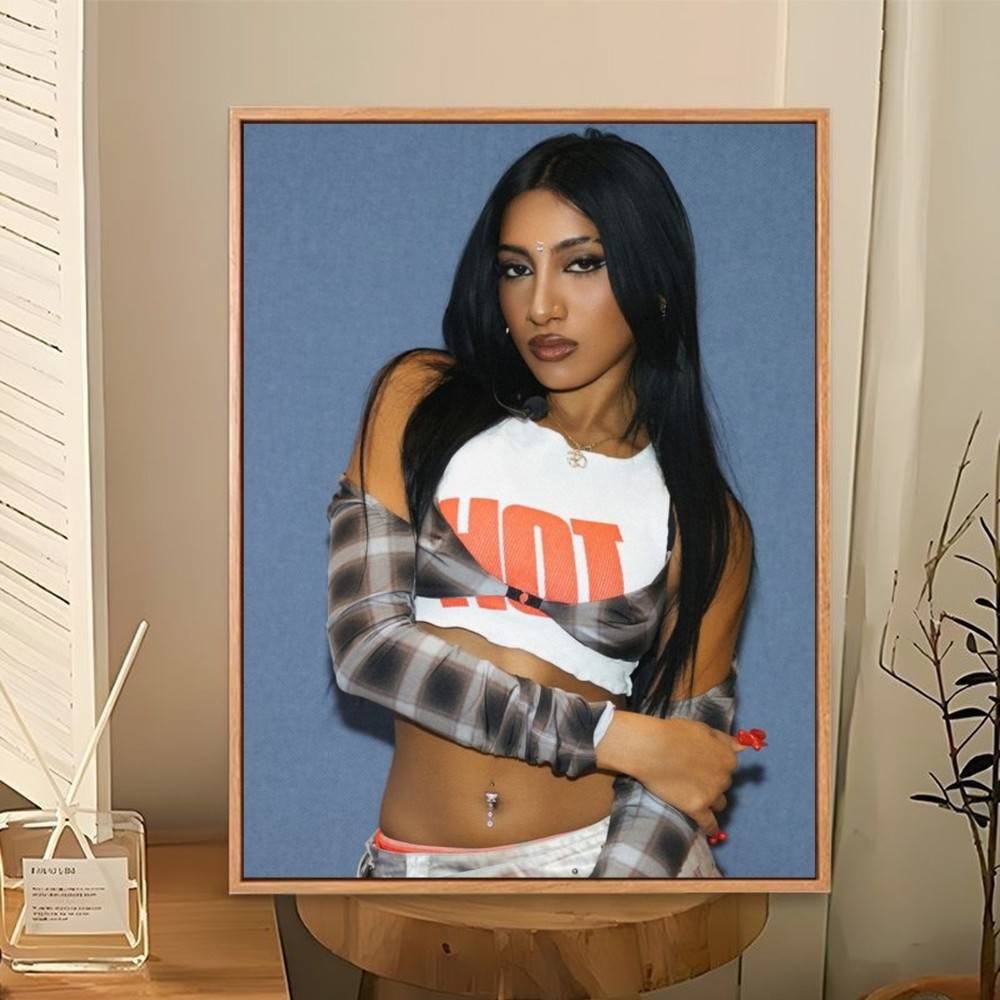 Lara K-KATSEYE   Poster Perfec - Home Cinema Wallpaper recension och pris